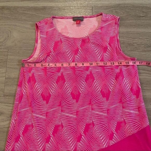 VInce Camuto Pink patterned sleeveless tan… - Picture 3 of 6